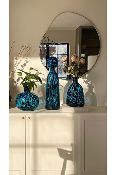 Generic A luxurious vase set that adds an elegant touch to your home decor. 60/43/40cm with a stylish design.