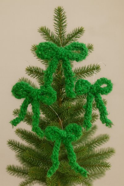 MARİANO VENANZİO Handmade Knitted Bow Ornament – Christmas Pine Tree Ornament – Green Decorative Bow Set of 6