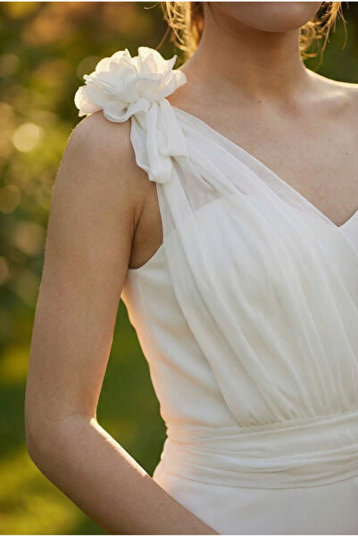 berissima bride Tek Omuz Nikah Elbisesi, Kırık Beyaz, Kalp Yaka, Maxi, Çiçek Detaylı, Drapeli, Astarlı, Luciana