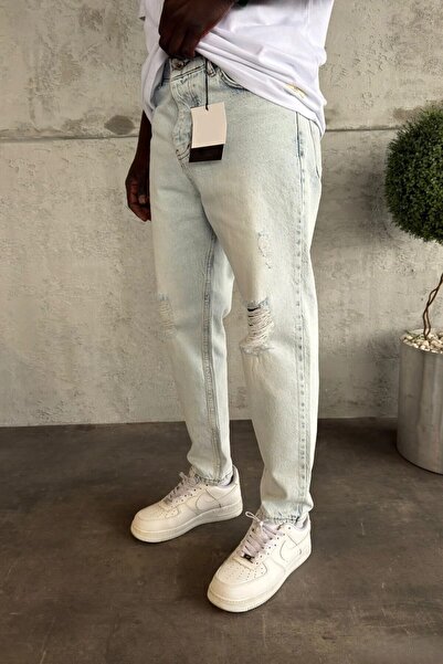 MADZEYMODA Men's Boyfriend Fit Ripped Detail Snow Wash Denim Jean Pants Bf-095