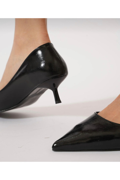 PUNTO Pino Ökçe Kırışık Deri Kadın Alçak Topuk Stiletto