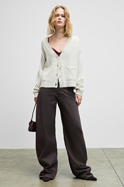 GRIMELANGE Esencia Women's V-Neck Long Sleeve Buttoned Pocketed Soft Textured Regular Knitwear Ecru Sweater