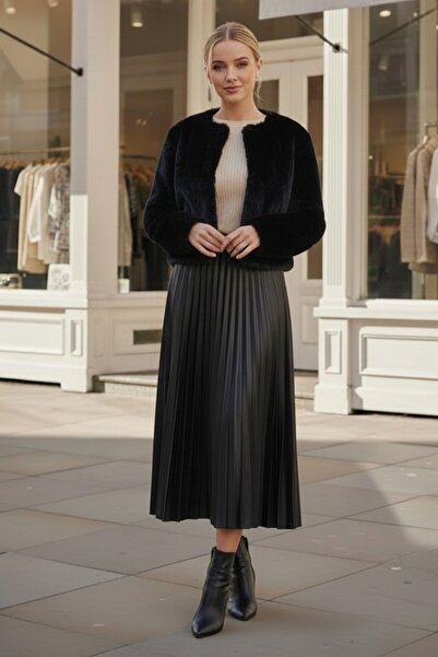 Chiccy Μαύρη φούστα με πλισέ ελαστική μέση casual από συνθετικό δέρμα μακριά υφαντή φούστα 95 60