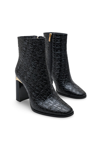 Women Lay-z حذاء نسائي من جلد التمساح الأسود اللامع – كعب 9.5 سم، مقدمة مربعة، أنيق وعصري، طراز يومي.