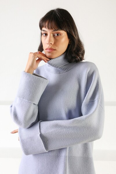 Ferraro Lilac Long Sleeve Side Slit Turtleneck Cashmere Women's Knitwear Sweater