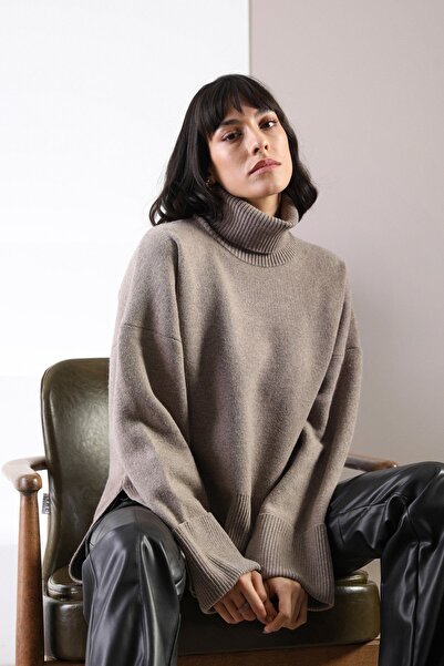 Ferraro Mink Long Sleeve Women's Knitwear Sweater with Slit Turtleneck Cashmere on the Sides