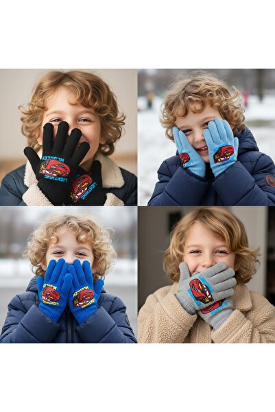 Disney Set of 4 pairs of knitted gloves for boys "Cars", suitable for the cold season, 4-8 years