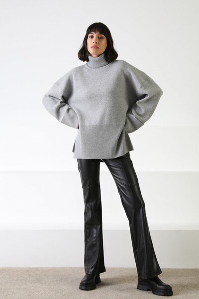 Ferraro Gray Long Sleeve Side Slit Turtleneck Cashmere Women's Knitwear Sweater