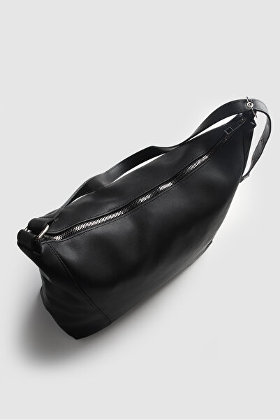 La La'Graccio Paris Lagraccio Paris Women's Doe Oversized Shoulder Bag