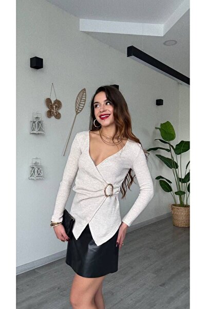 modadagiyim Burgundy V-Neck Buttoned Asymmetrical Cut Side Buckle Detail Long Sleeve Very Stylish Knitwear Blouse
