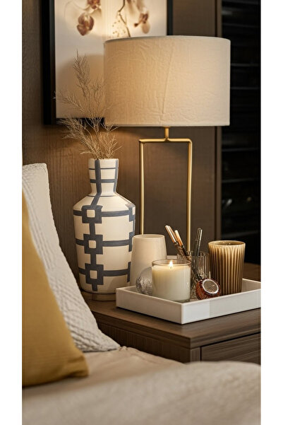 Generic Elegant decorative vase