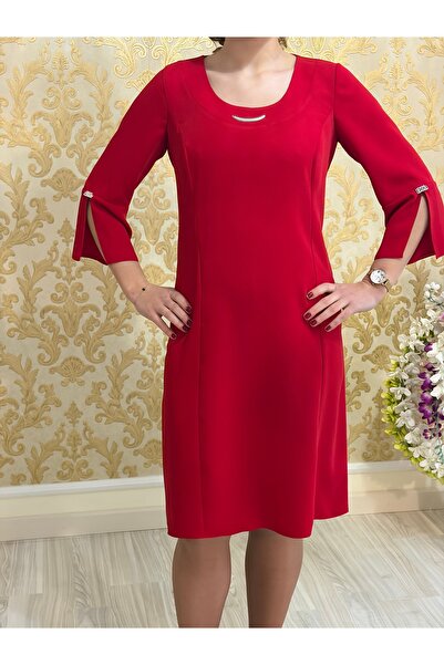 GIONI CONF Plain dress with metallic accessories