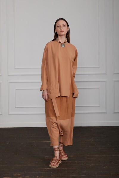 MAQ DESIGN شالوار نسائي كبير الحجم من MAMBU