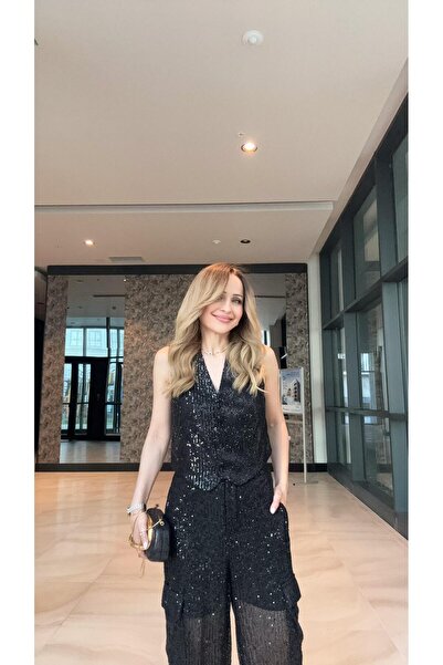 FEMİAS Siyah Düğmeli Kısa Pulpayet Yelek