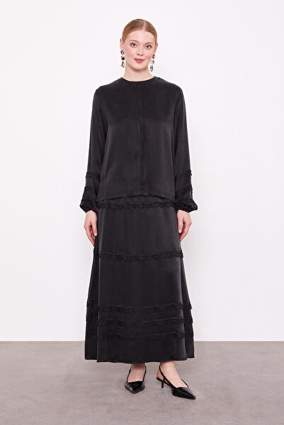 Levidor Black Lace Trimmed Cupra Skirt Set