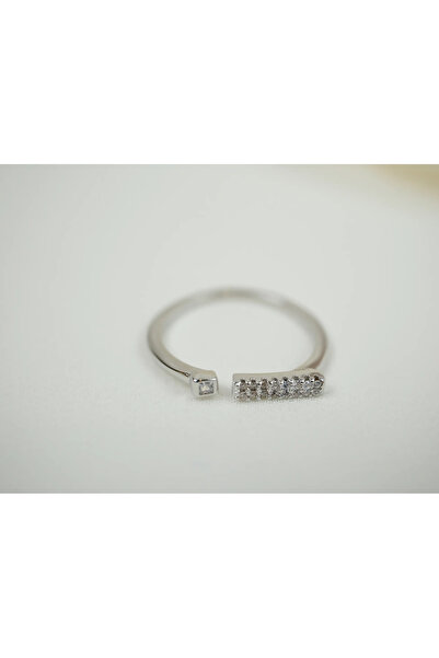 ATELİER TUĞBA خاتم YZK073 غير متماثل من الزركون الفضي قابل للتعديل