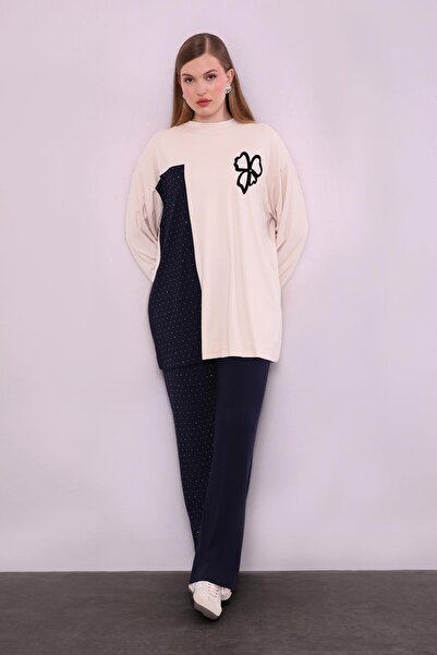 Levidor Beige Clover Pattern Detailed Double Suit