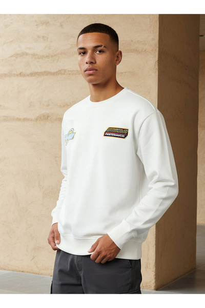 SP Characters Men Regular Fit Hot Wheels Print Sweatshirt