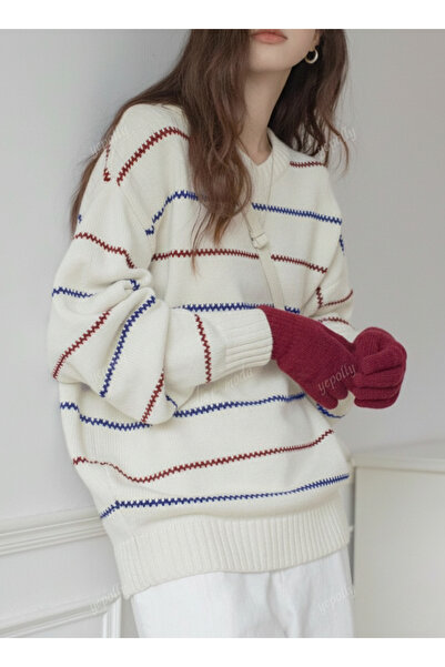 Dier Moda Women's V-Neck Oversized Knitwear Sweater – White Color Striped, Comfortable and Soft Texture Fmoda2989