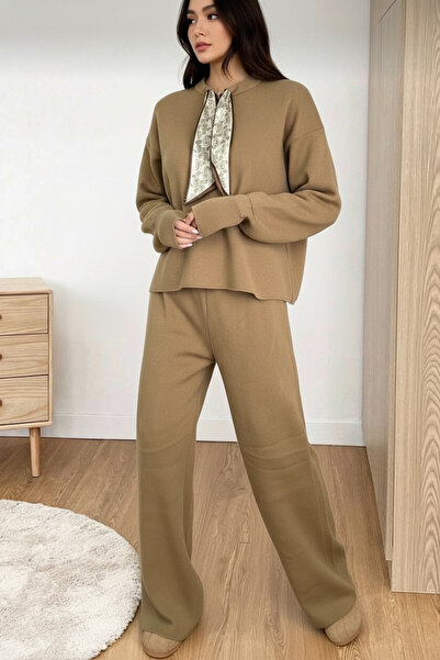 NEWCO Scarf, Biscuit Collar, Wide Leg, Two-Piece Knitwear Set