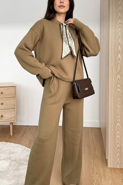 NEWCO Scarf, Biscuit Collar, Wide Leg, Two-Piece Knitwear Set