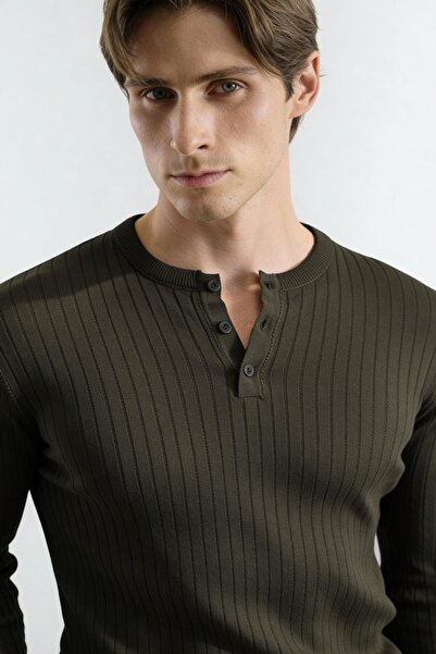 GIESTO Fitted Buttoned Khaki Knitwear