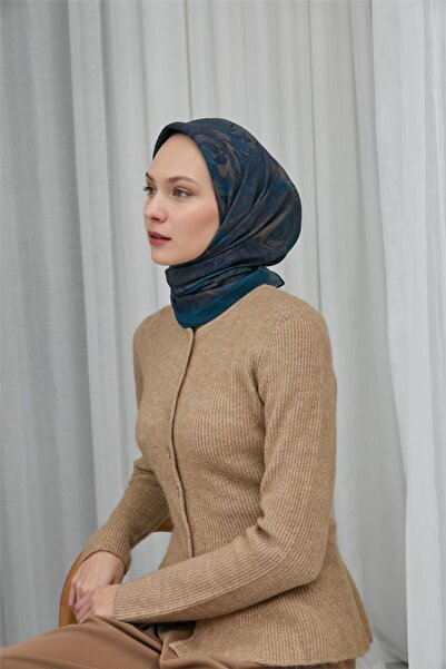 Silk Home وشاح فيسكوز فيلورا أزرق بترولي منقوش بتصميم أنيق لجميع الفصول 90×90