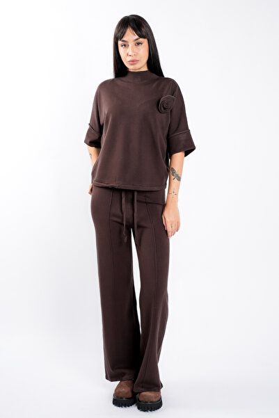 monarh Brown suit with detachable accessory