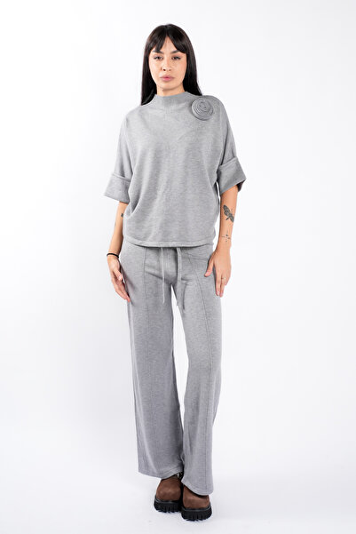 monarh Grey suit with detachable accessory