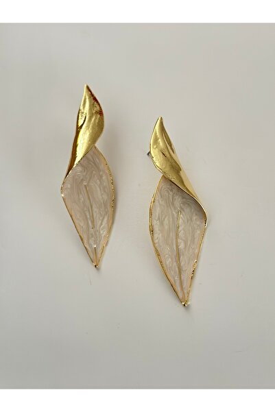 mibrillo Gold Detailed Leaf Earrings