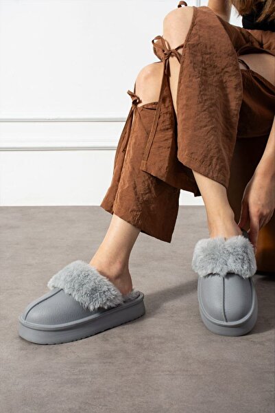 PAPUCUMUN DÜNYASI Furry Inside, Eva Outside, Waterproof, Non-Slip Sole, Closed Front, Indoor Slippers, Winter Slippers