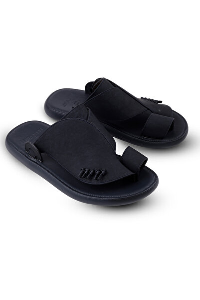 feet first Exquisite oriental sandal in embroidered leather