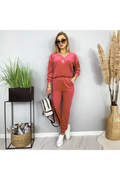 NOVALİA SOFY Velvet Tracksuit that highlights your style and enhances your figure🖤✨