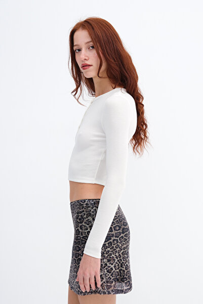 Addax Блузка з коміром на кнопках B0419