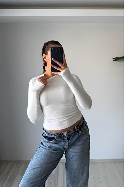 Güneş بودي مع إصبع القدم