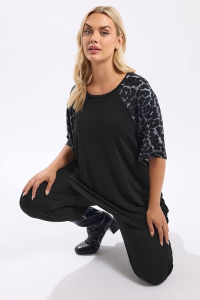 Stil Diva Plus Size Crew Neck Short Sleeve Leopard Print T-Shirt 322996