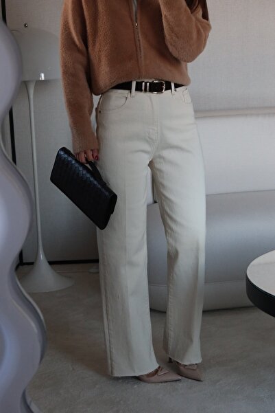 Özge Özgenç Suede Jeans with Cut-Out Legs and Belt