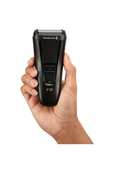 Remington F2002 shaver, usage time up to 40 minutes, LED indicator, universal voltage