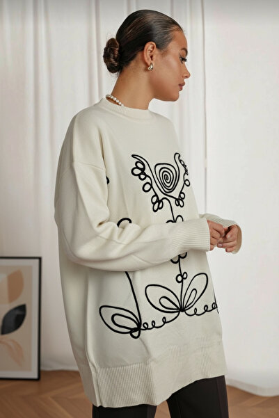 NEWCO Comfortable Fit Stylish Patterned Knitwear Long Sweater Modern and Elegant Appearance