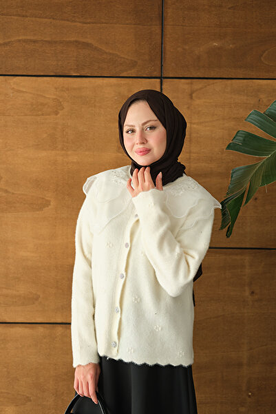 LOCCO Women's Lace Collar Tasseled Cardigan Ecru