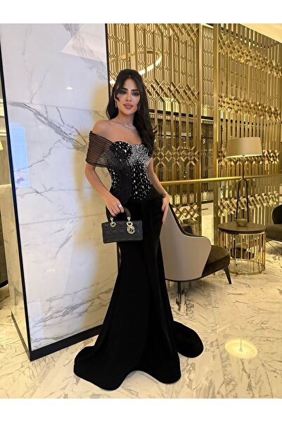 New Moon فستان اسود مطرز فاخر