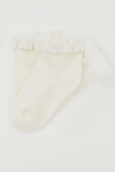 Katamino Girl's Socks with Ruffle Detail on the Ankle, Ages 1-12, Cream