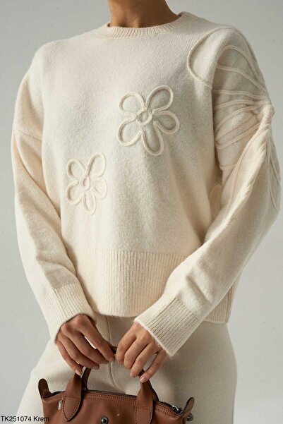 LİNDALİNA TEKSTİL Women's Regular Crew Neck Patterned Design Knitwear Sweater