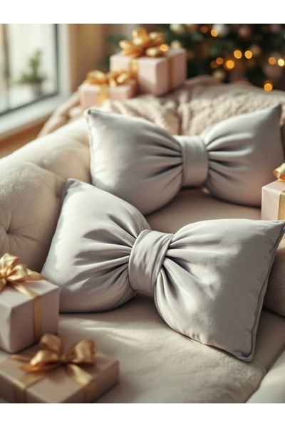 JACA Set of 2 Christmas Themed Velvet Bow Decorative Pillows (2 Pieces)