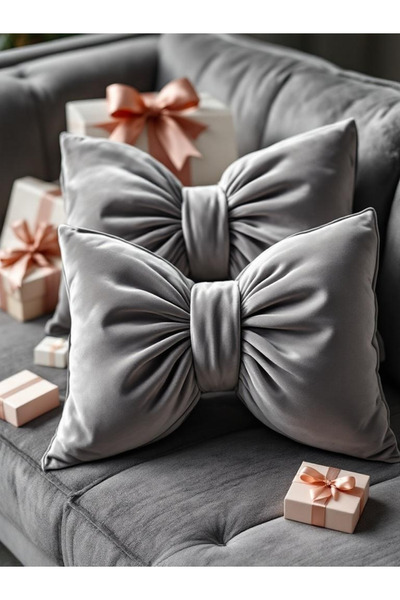 JACA Set of 2 Christmas Themed Velvet Bow Decorative Pillows (2 Pieces)