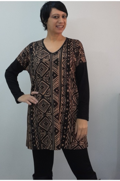 Mertcan Butik Black Dark Latte Patterned V-Neck Size All-Over Black Low-Sleeve Combed Viscose T-Shirt