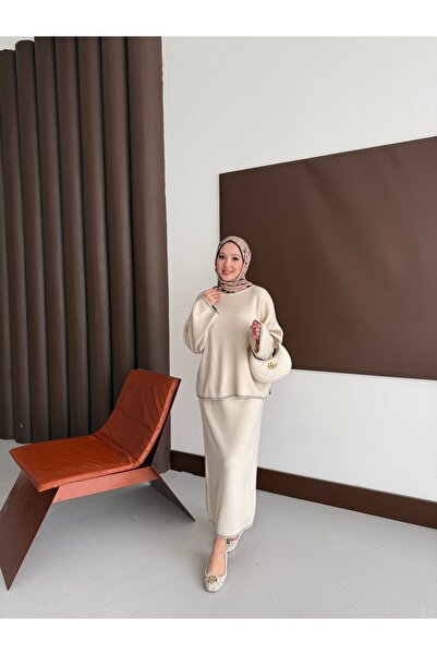 Ulugöl Tekstil Stripe Detailed Skirt Suit