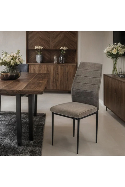 Tasamem Dafia dining table chair