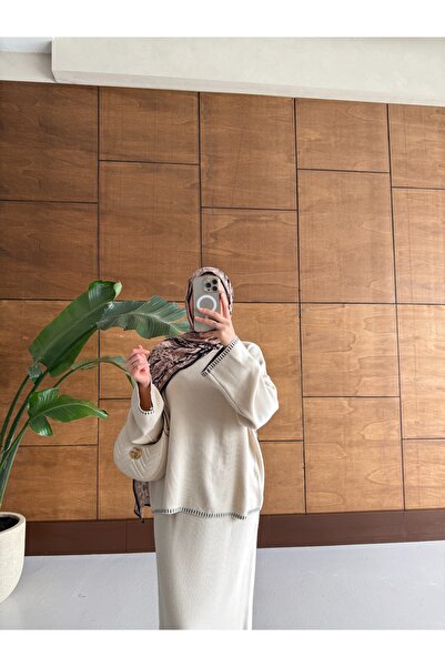 Ulugöl Tekstil Stripe Detailed Skirt Suit