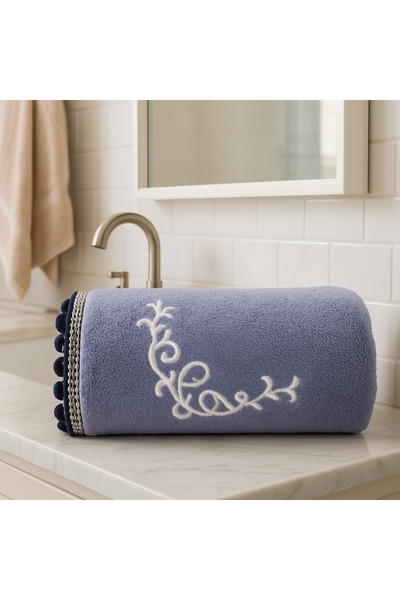 TRENDY Luxurious embroidered soft cotton towel – high-quality hotel-style